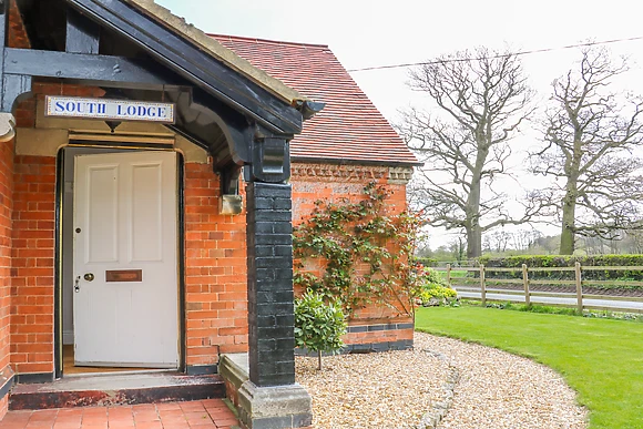 Longford Hall Farm Holiday Cottages