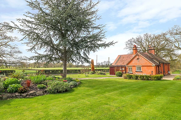 Longford Hall Farm Holiday Cottages