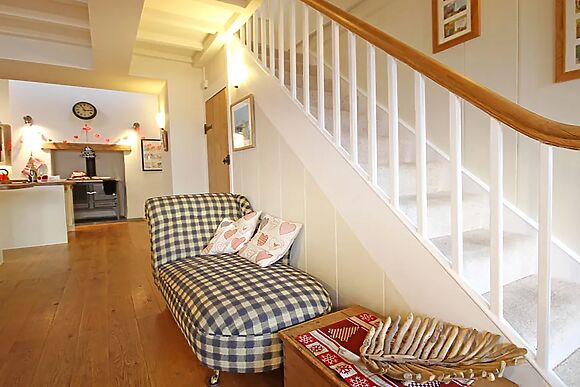 Cae'r Dyni (caer Dyni)