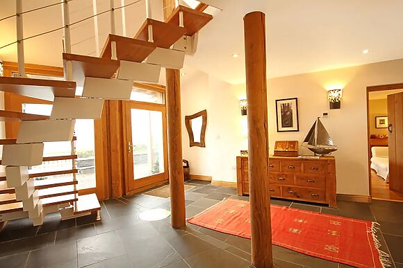 Cae'r Dyni (caer Dyni)