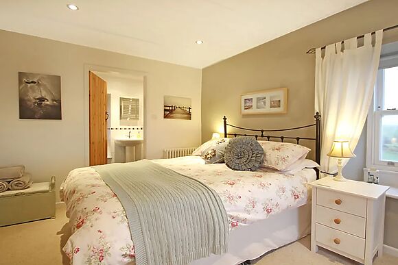 Cae'r Dyni (caer Dyni)