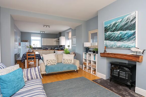 Min Y Mor Trearddur Bay