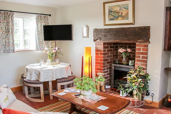 Ensdon Lea Cottage