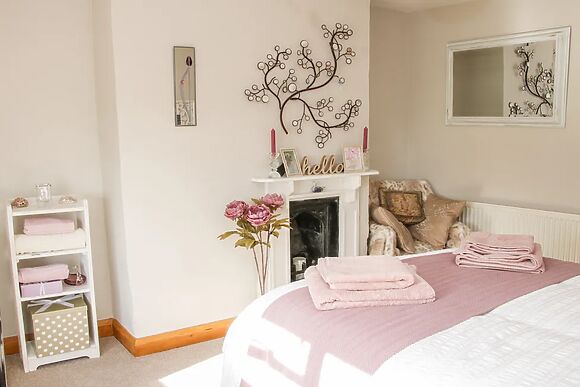 Ensdon Lea Cottage