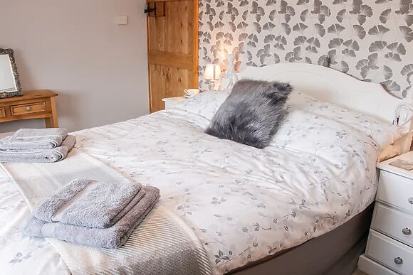 Ensdon Lea Cottage