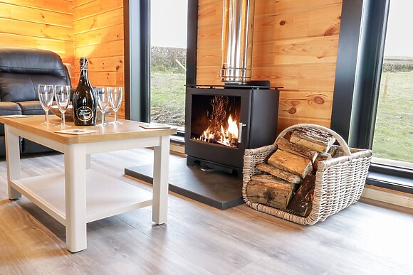 Bryn Eiddon Log Cabin