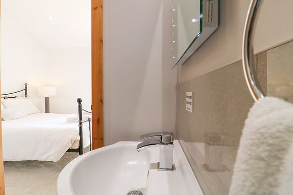 Mandarin Cottage