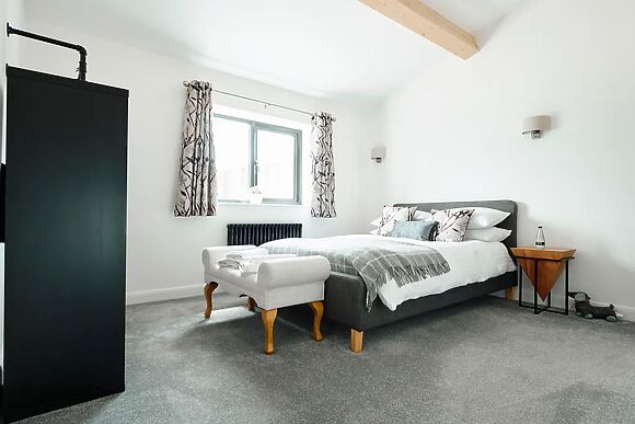 Whernside Lodge