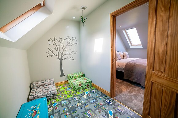 Whinstones at 4 The Villas