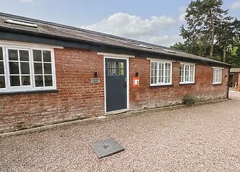 Lakeside Village Lodges & The Potting Shed