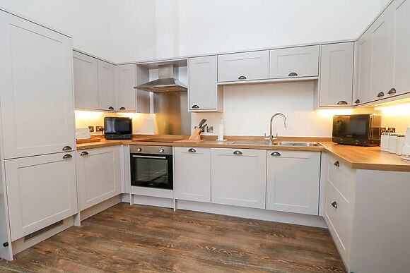 Lakeside Village Lodges & The Potting Shed