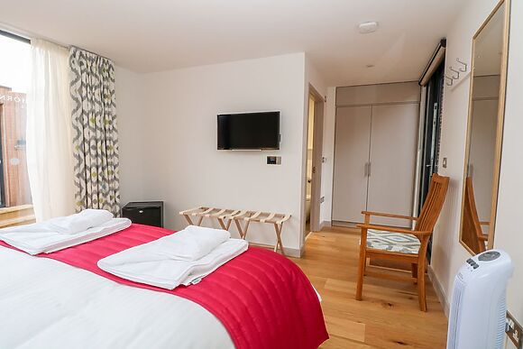 Lakeside Village Lodges & The Potting Shed