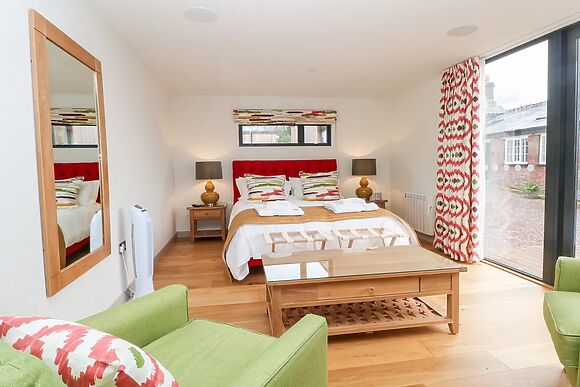 Lakeside Village Lodges & The Potting Shed