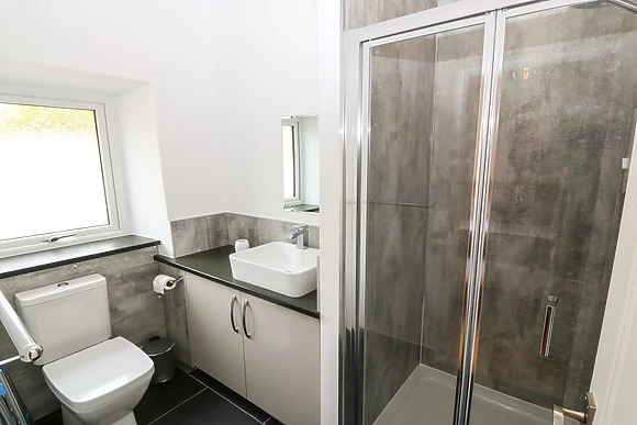 Celyn at Tyddyn Sianel