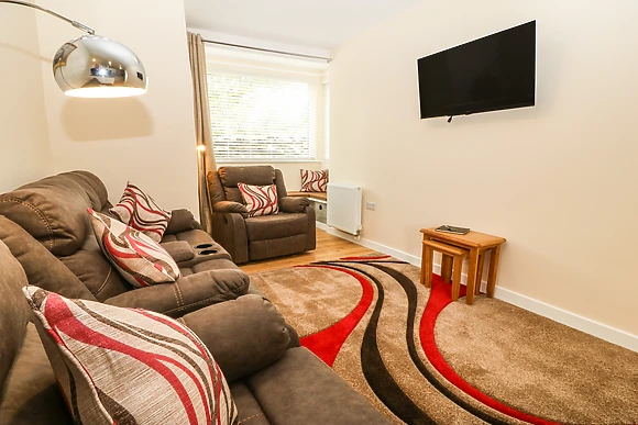 Onnen at Tyddyn Sianel