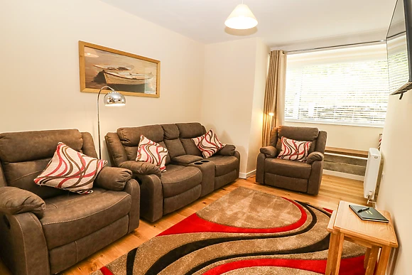 Onnen at Tyddyn Sianel