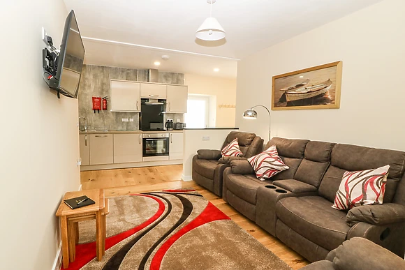 Onnen at Tyddyn Sianel