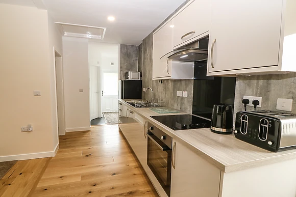 Onnen at Tyddyn Sianel