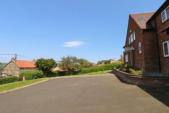21 Eskdaleside