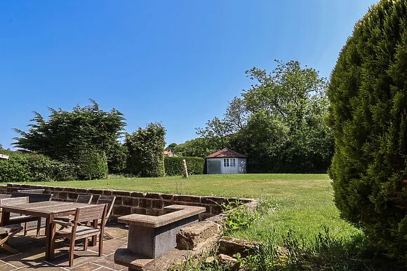 21 Eskdaleside