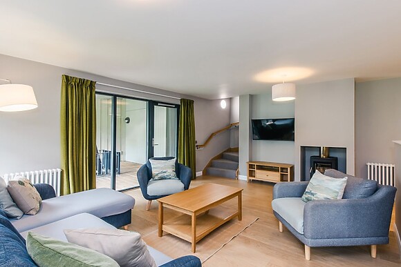 Golden Eagle Lodge
