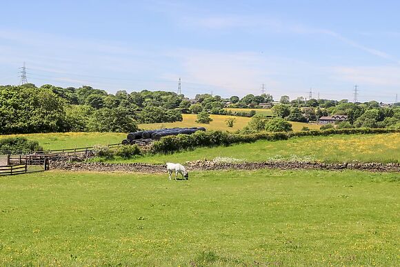 1 Barn Cottages