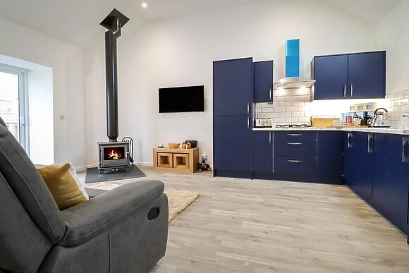 3 Mountain View