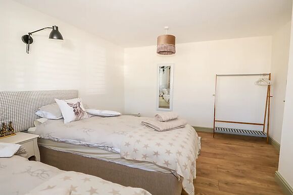 Giggling Goose Cottage