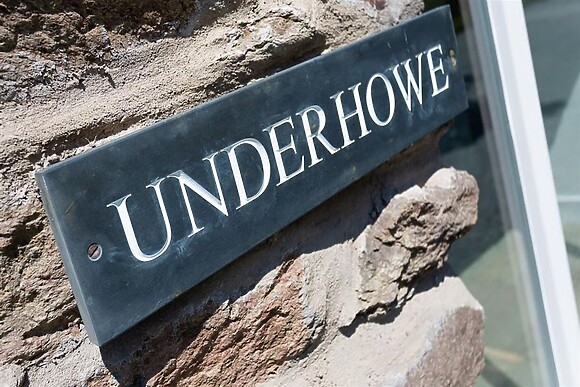 Underhowe