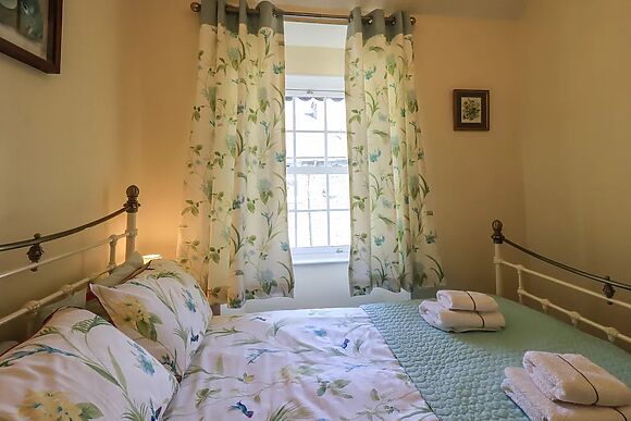 Tizzie Whizie Cottage