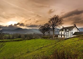 One The Howe