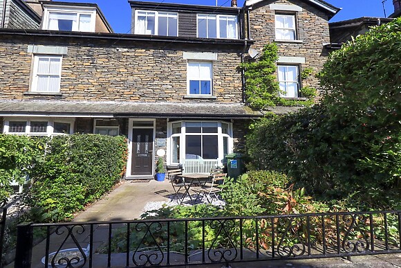 Stones Throw Cottage