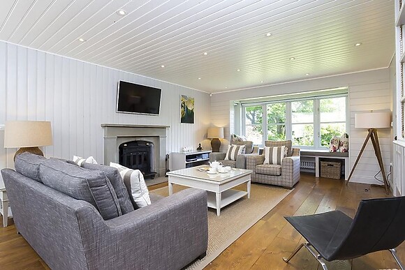 Rosewood by the River