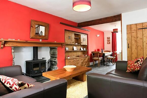 Stone Cottage at Staveley