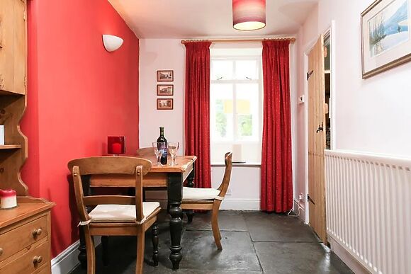 Stone Cottage at Staveley