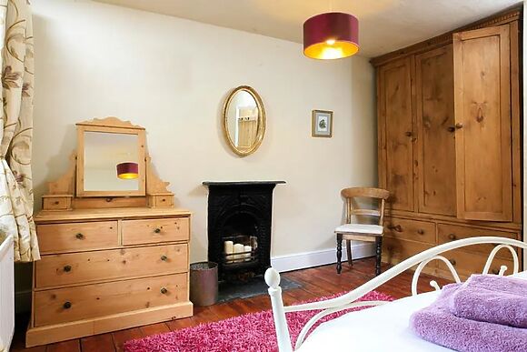 Stone Cottage at Staveley