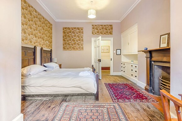 The Generals Quarters