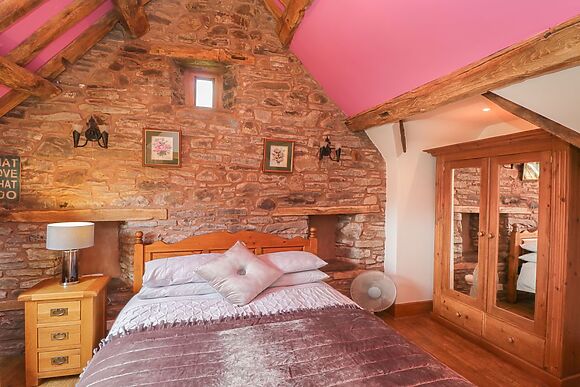Pentre Barn