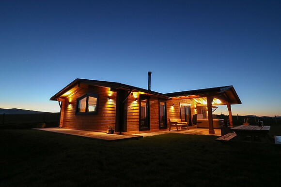 Bacheiddon Log Cabin