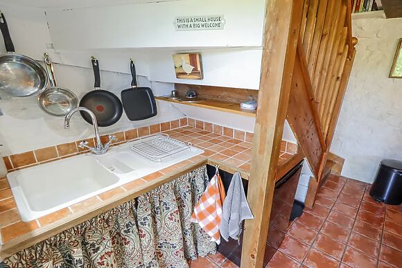 Old Blacksmiths Cottage