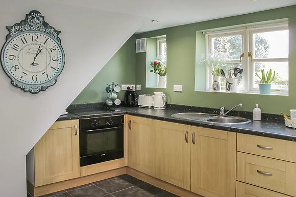 1 Royal Oak Cottages