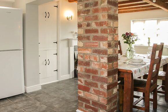 1 Royal Oak Cottages