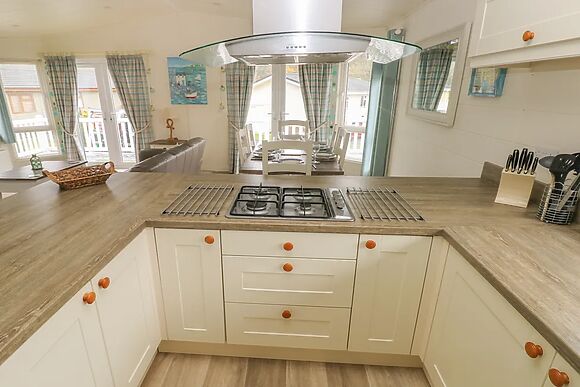 Cwtch Lodge 42