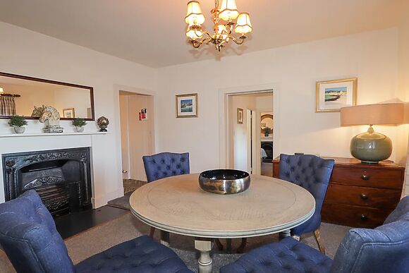 Brodie Castle At Cormack Lodge