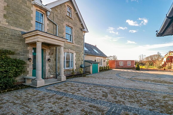 Royal Oak House