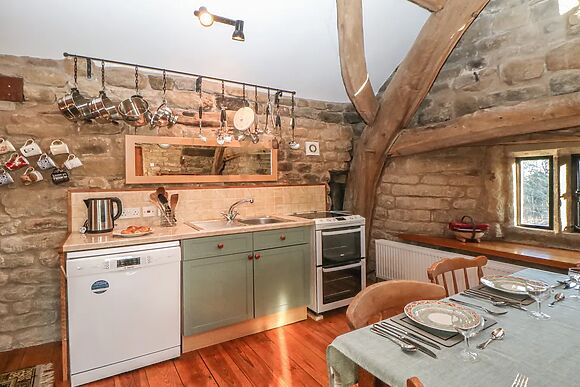 Wyndell Cruck Cottage