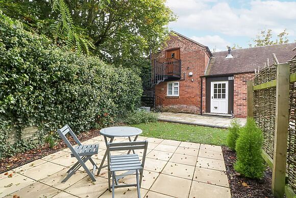 The Coach House Apartment