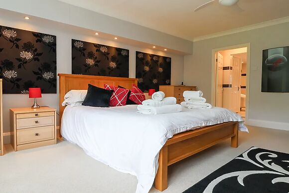 Raincliffe Manor