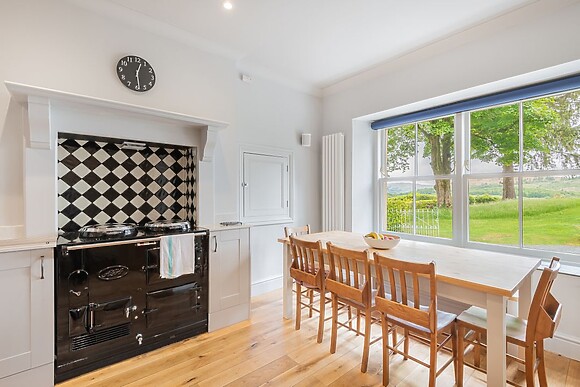 Hilltop At Hawkshead Hill