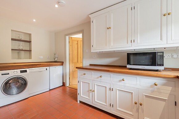 Hilltop At Hawkshead Hill